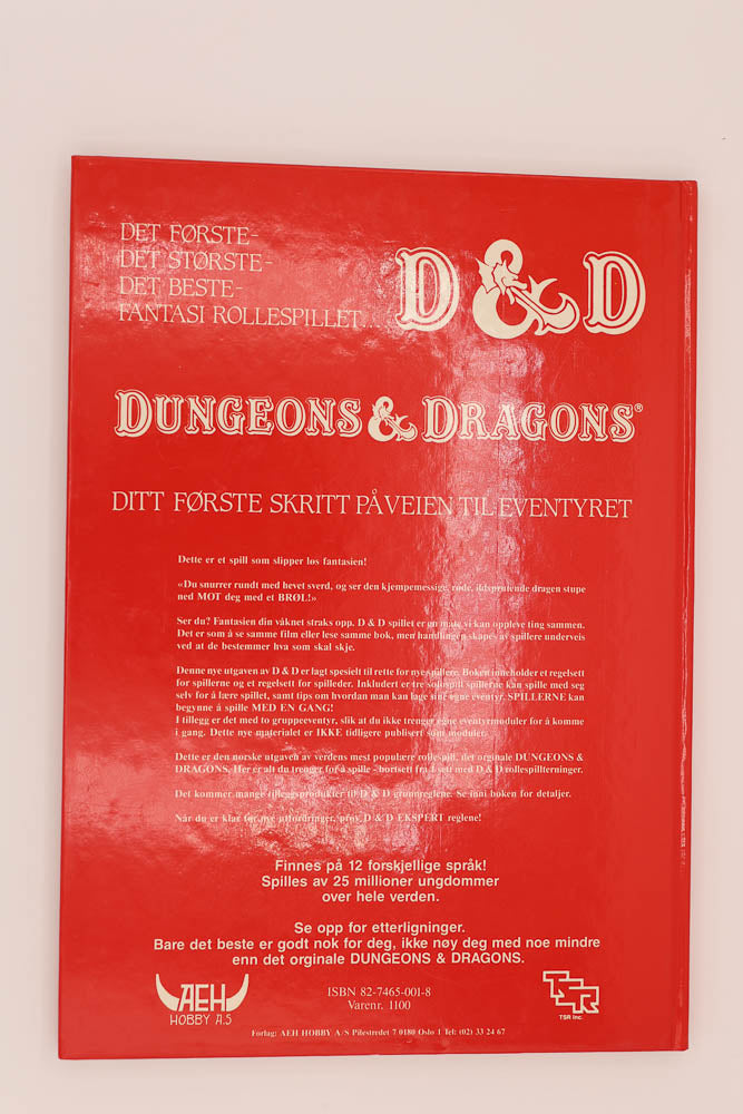 D&D grunnregler hardcover rulebook. Norwegian. Norway.