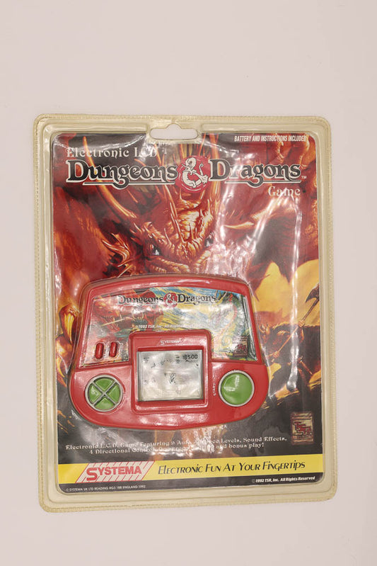 Dungeons&Dragons electronic pocket game. English. UK.